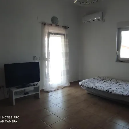 Karlo Appartement