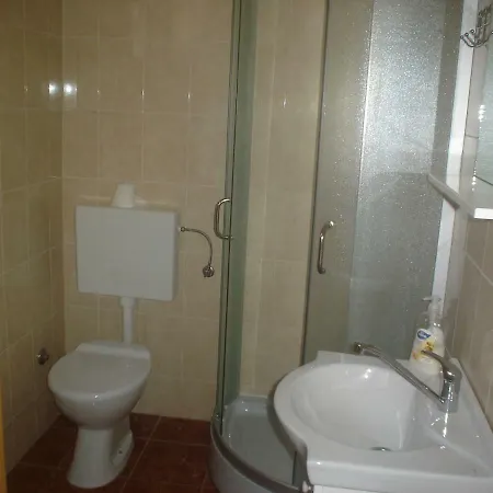 Karlo Appartement